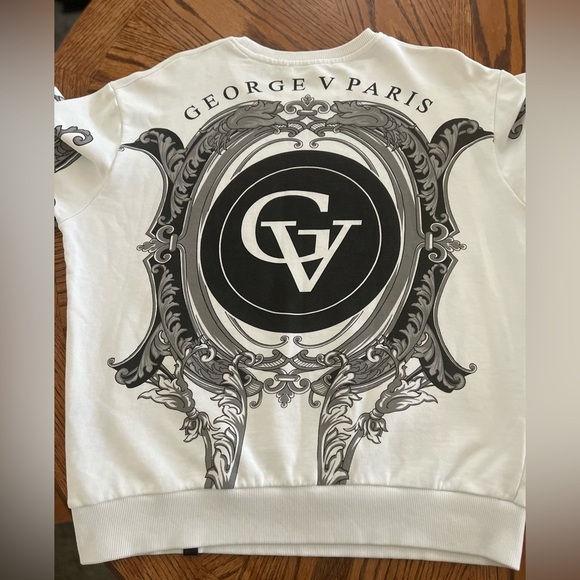 GEORGE V PARIS  Men's White and Black Panther Sweater - Picture 9 of 12